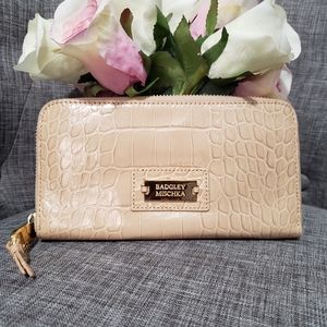 Badgley Mischka wallet